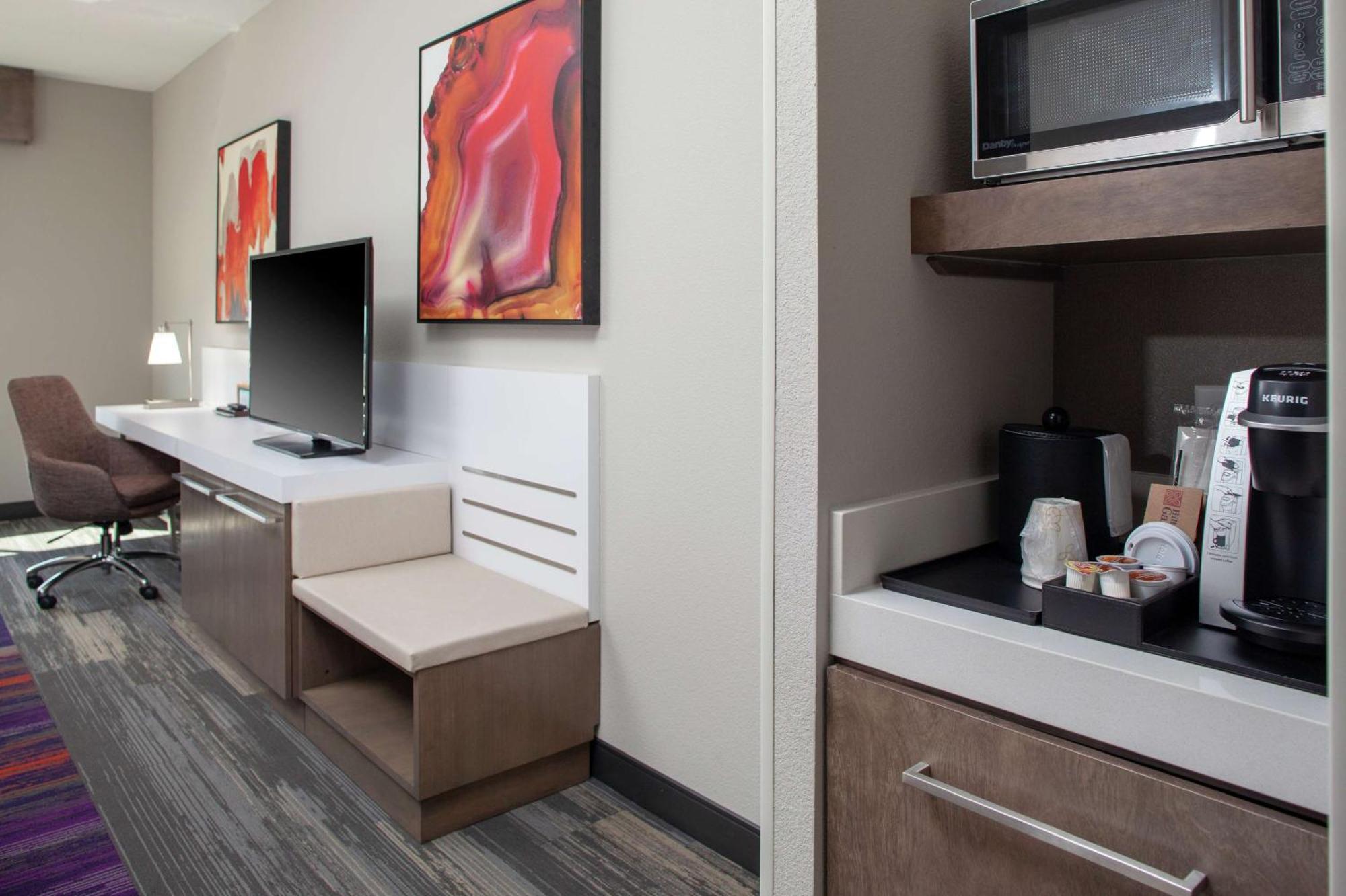 Hilton Garden Inn Charlotte Waverly Ballantyne Exterior photo